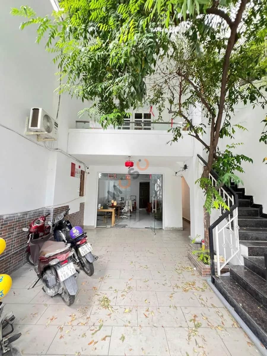 Cho thuê nhà mặt tiền Đường 3/2 Quận 10, TP.HCM – 1 phòng ngủ, giá 24 triệu