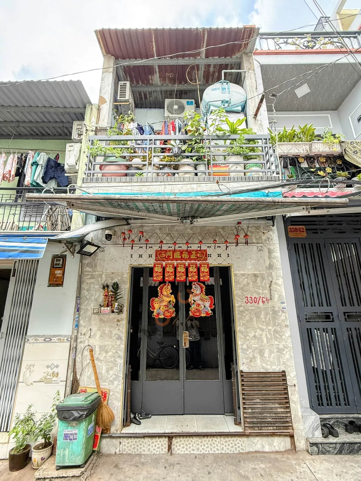 Bán nhà hẻm Chiến Lược Quận Bình Tân, TP.HCM – 3 phòng ngủ, giá 2.8 tỷ Bán nhà hẻm Chiến Lược Quận Bình Tân, TP.HCM – 3 phòng ngủ, giá 2.8 tỷ