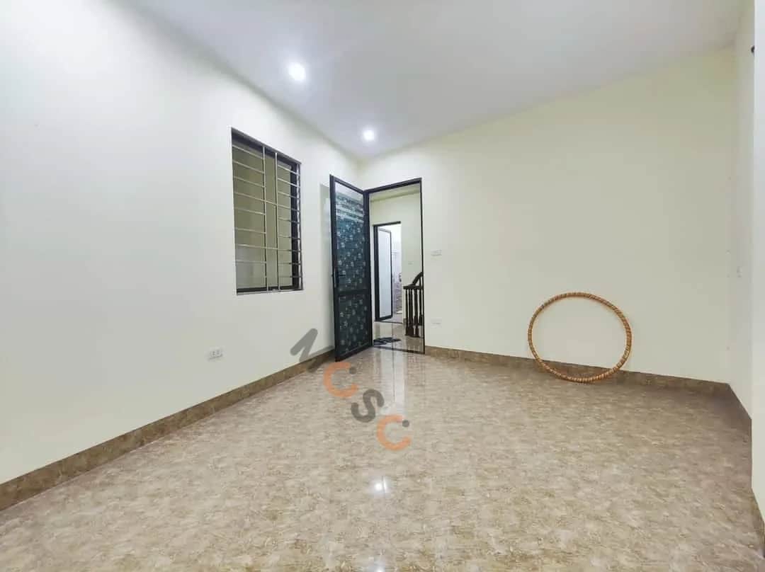 Cho thuê nhà hẻm Láng Hạ Ba Đình, Hà Nội – giá 12 triệu