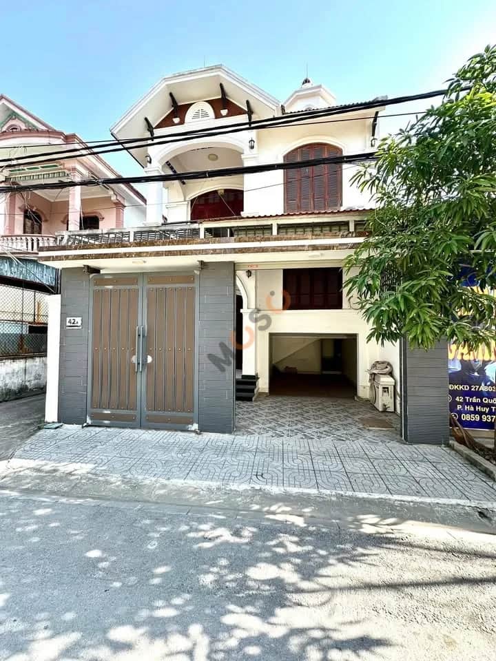 Bán nhà mặt tiền Trần Quốc Toản Thành phố Vinh, Nghệ An – 2 phòng ngủ, giá 9.1 tỷ