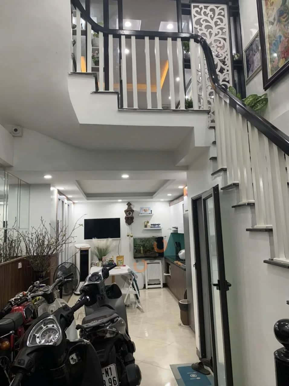 Bán nhà hẻm Đường Ngọc Trì Quận Long Biên, TP. Hà Nội – 5 phòng ngủ, giá 7.9 tỷ