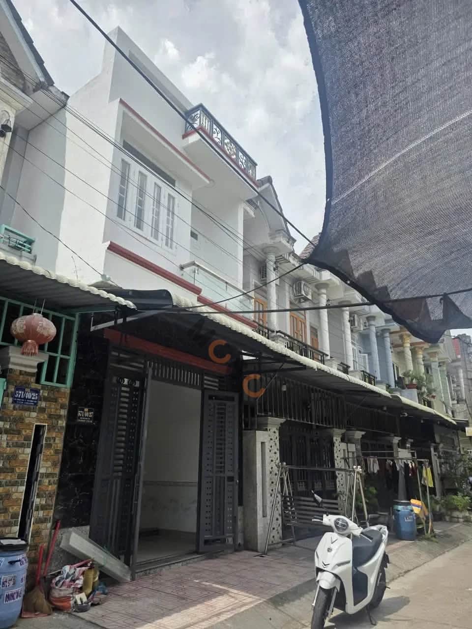 Bán nhà hẻm đường Ống Nước Thô Thành phố Dĩ An, Bình Dương – 3 phòng ngủ, giá 4.7 tỷ