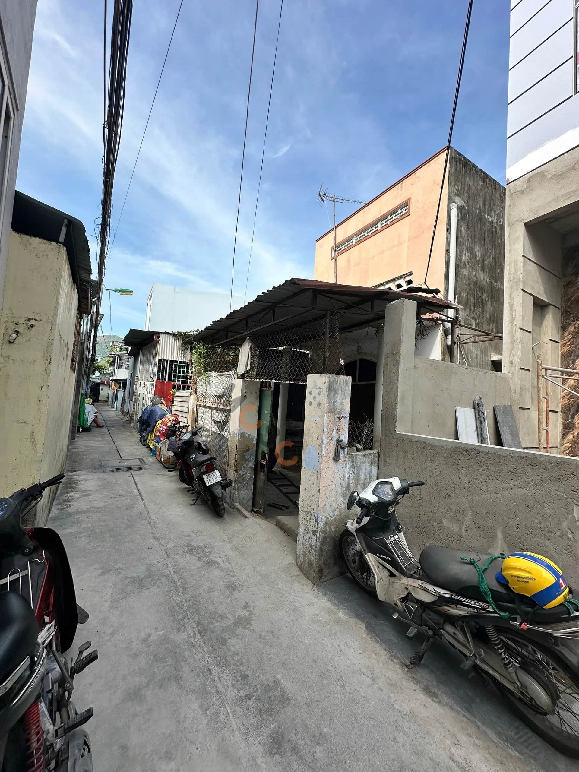 Bán nhà mặt tiền Phước Long  Thành phố Nha Trang, Khánh Hòa – 2 phòng ngủ, giá 3 tỷ