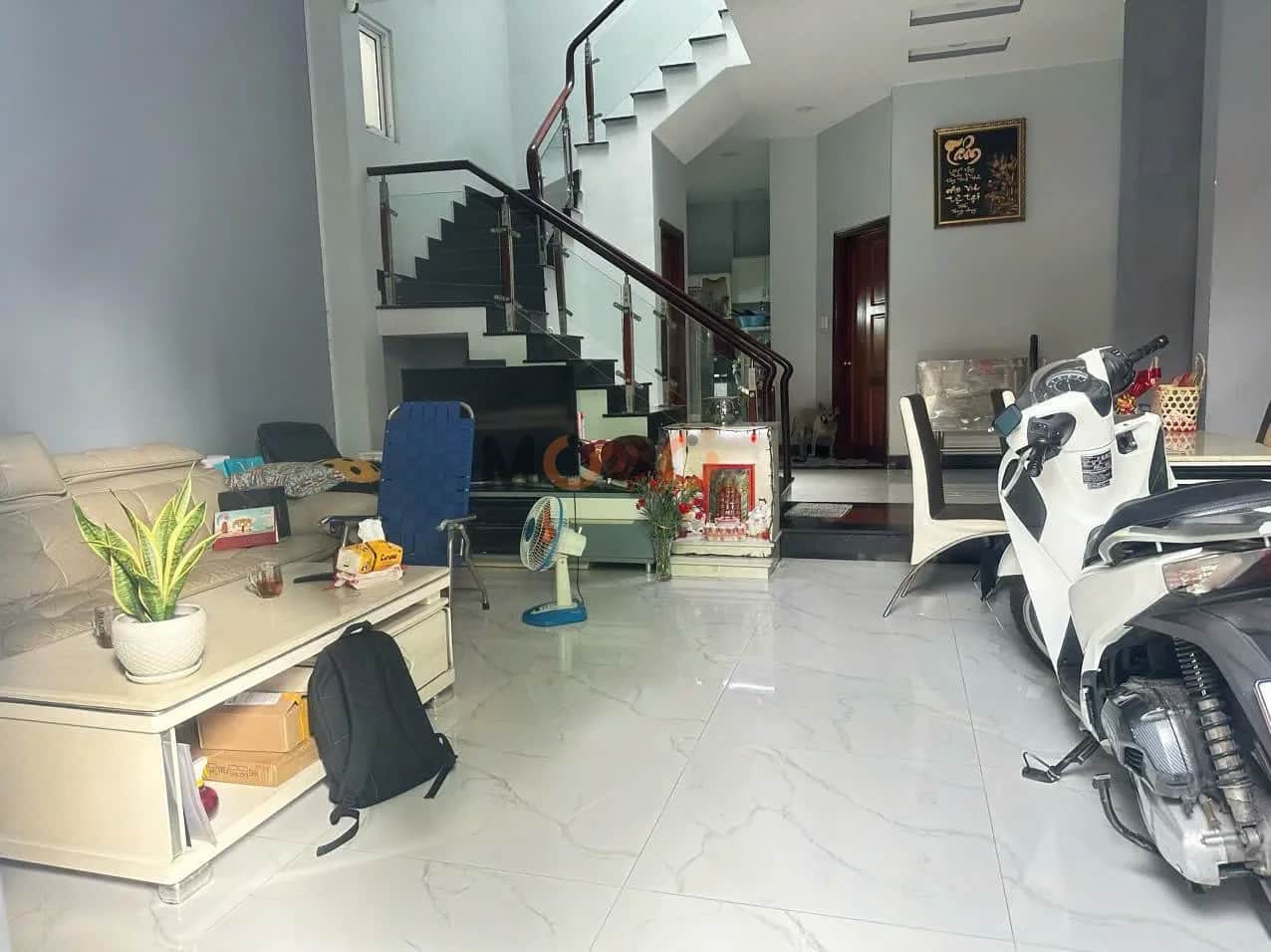 Bán nhà mặt tiền Đoàn Văn Bơ Quận 4, TP.HCM – 8 phòng ngủ, giá 23 tỷ