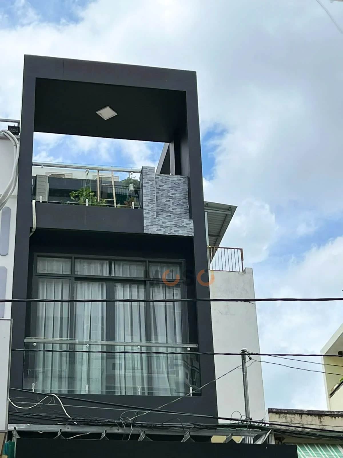 Bán nhà mặt tiền Nguyễn Tiểu La Quận 10, TP.HCM – 5 phòng ngủ, giá 13.5 tỷ Bán nhà mặt tiền Nguyễn Tiểu La Quận 10, TP.HCM – 5 phòng ngủ, giá 13.5 tỷ