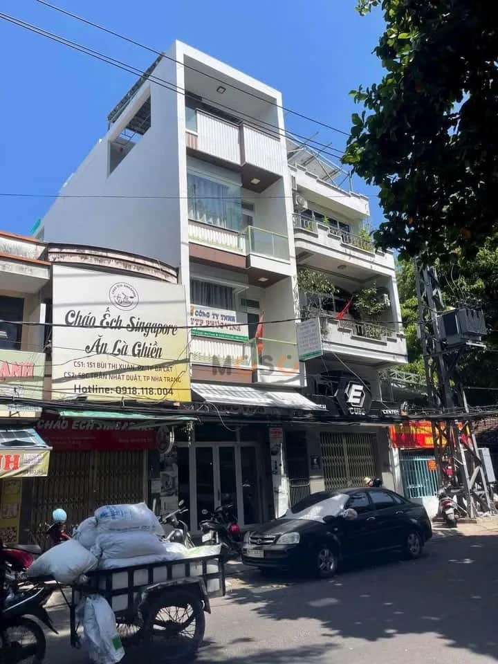 Bán nhà mặt tiền Trần Nhật Duật Thành phố Nha Trang, Khánh Hòa – 4 phòng ngủ, giá 13 tỷ Bán nhà mặt tiền Trần Nhật Duật Thành phố Nha Trang, Khánh Hòa – 4 phòng ngủ, giá 13 tỷ