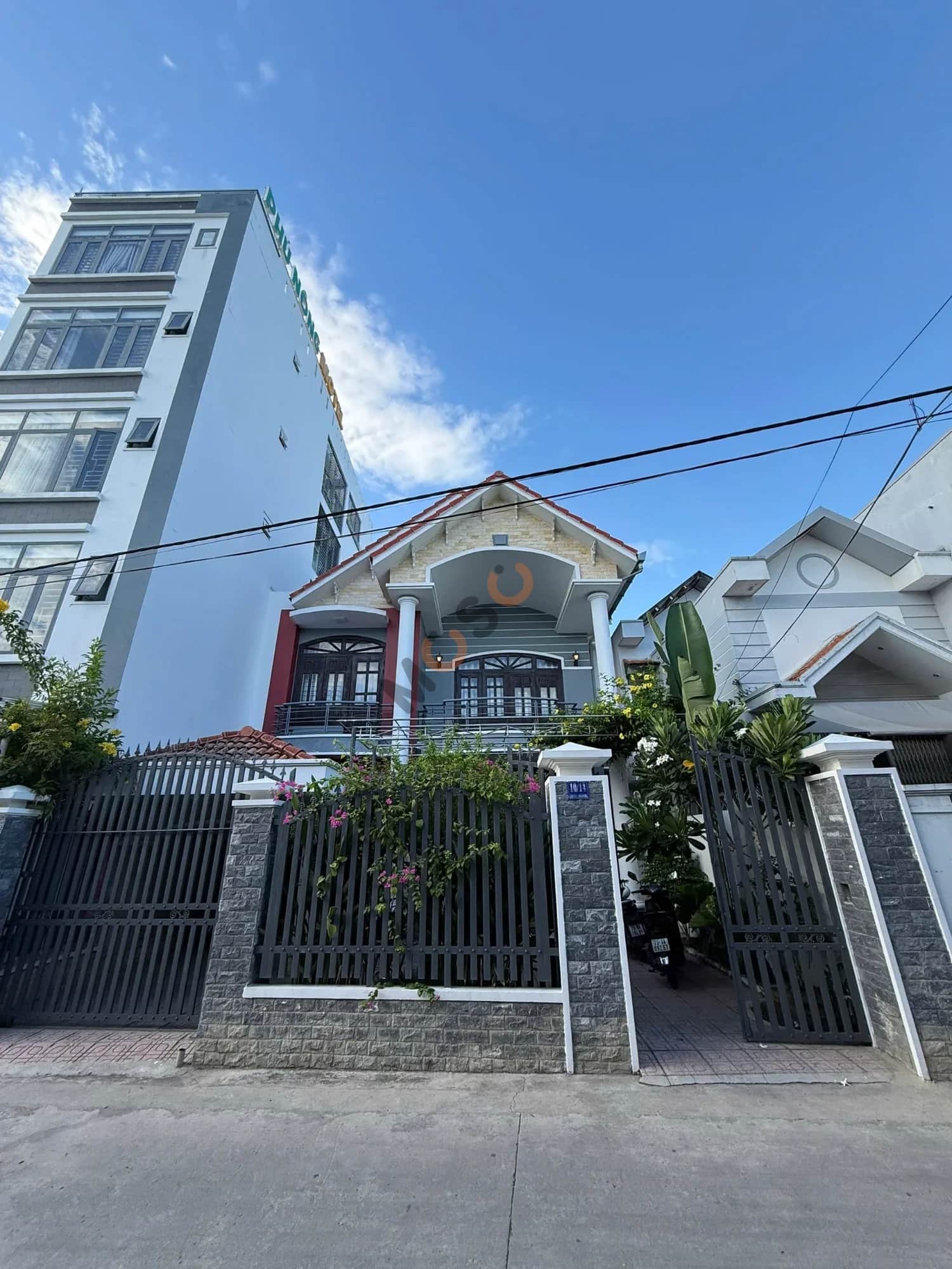 Bán nhà hẻm Cầu Dứa - Phú Nông Thành phố Nha Trang, Khánh Hòa – 5 phòng ngủ, giá 11.8 tỷ Bán nhà hẻm Cầu Dứa - Phú Nông Thành phố Nha Trang, Khánh Hòa – 5 phòng ngủ, giá 11.8 tỷ