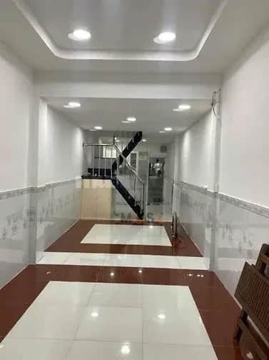Cho thuê nhà hẻm Bến Vân Đồn Quận 4, TP.HCM – 2 phòng ngủ, giá 14 triệu
