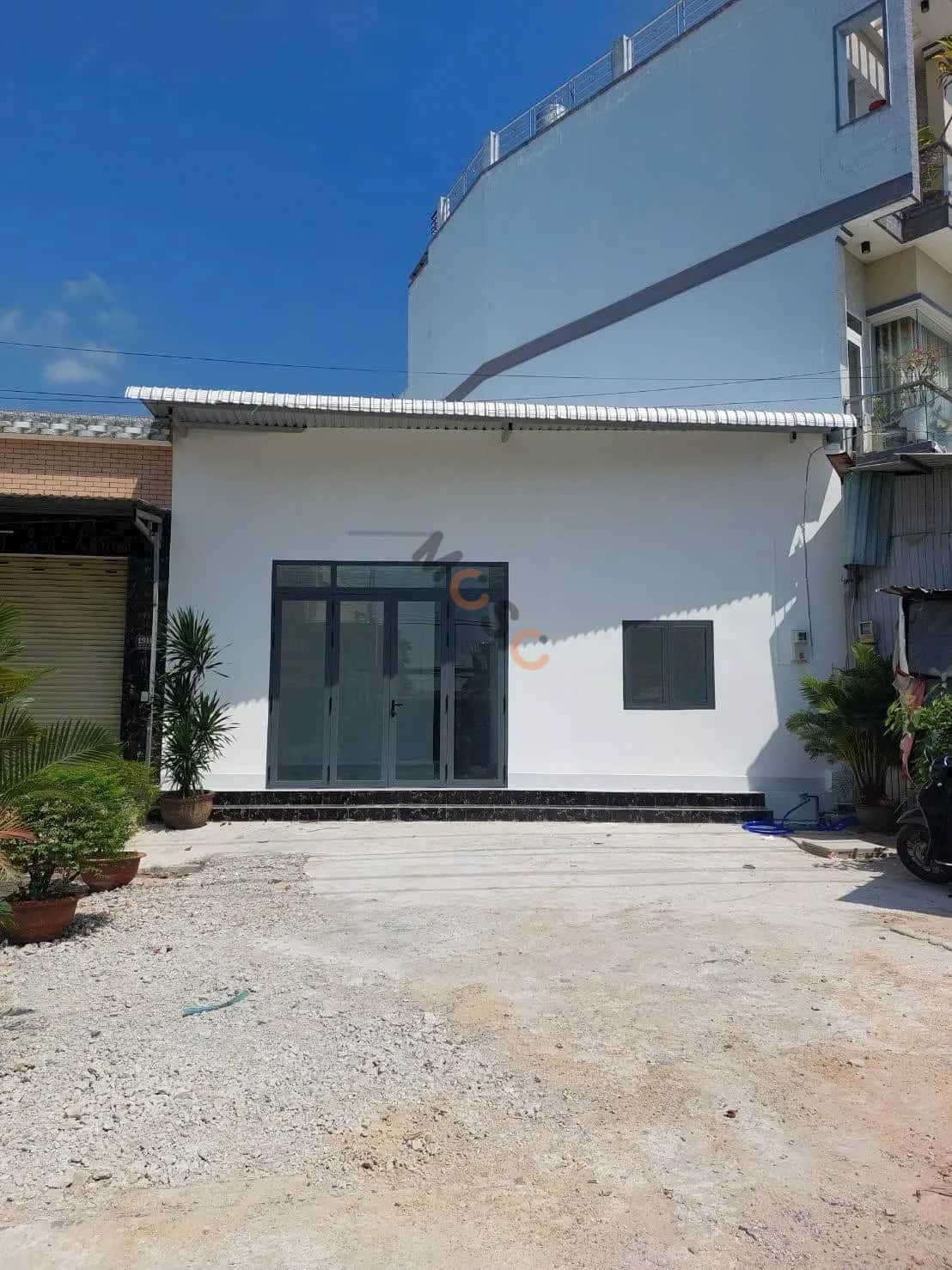 Bán nhà mặt tiền Tỉnh Lộ 15 Huyện Củ Chi, TP.HCM – 1 phòng ngủ, giá 3.5 tỷ
