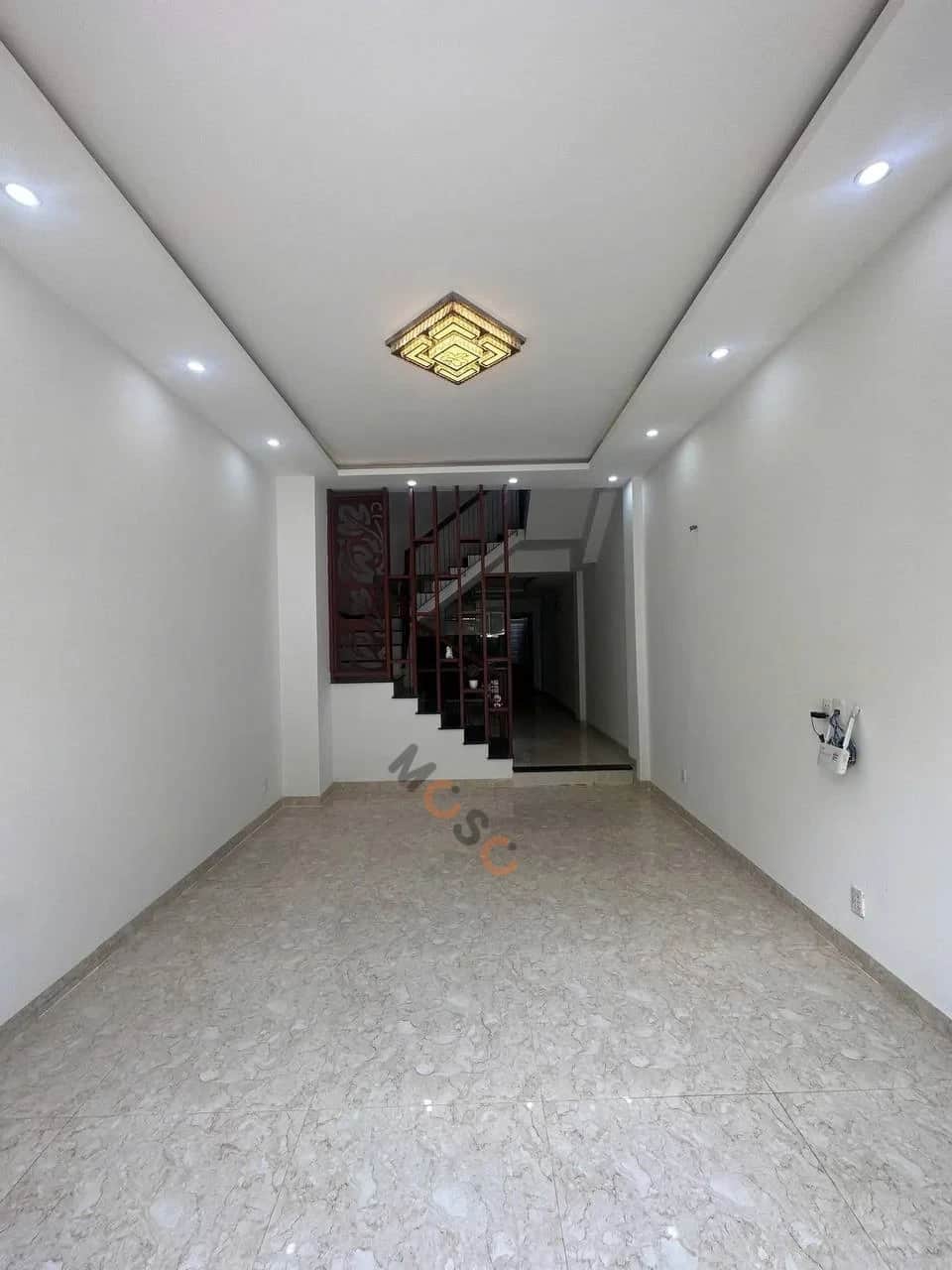 Cho thuê nhà mặt tiền Hoàng Tích Trí Quận Hải Châu, TP. Đà Nẵng – 4 phòng ngủ, giá 17 triệu