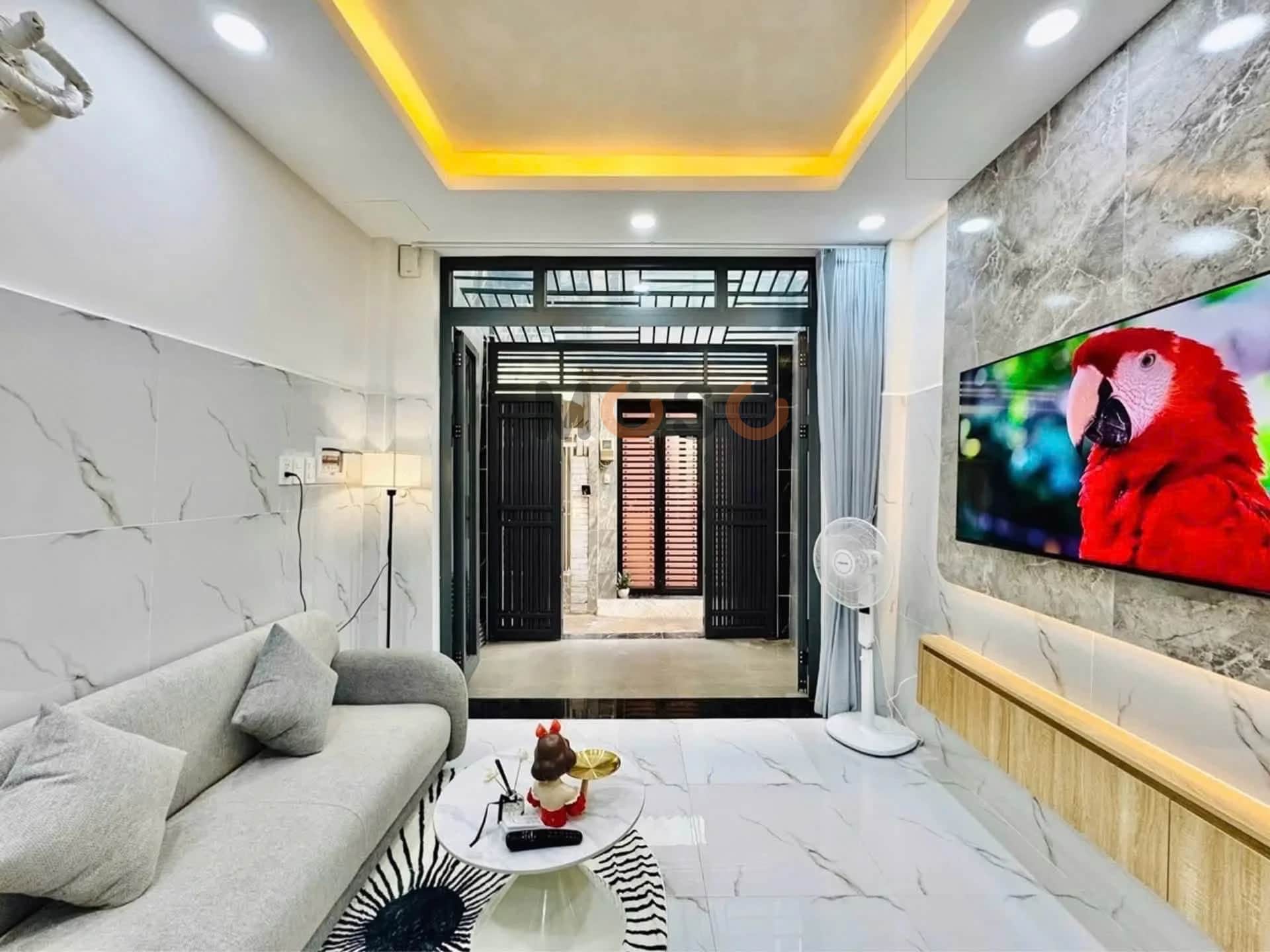 Bán nhà mặt tiền Nguyễn Khang Quận Cầu Giấy, TP. Hà Nội – 4 phòng ngủ, giá 9 tỷ Bán nhà mặt tiền Nguyễn Khang Quận Cầu Giấy, TP. Hà Nội – 4 phòng ngủ, giá 9 tỷ