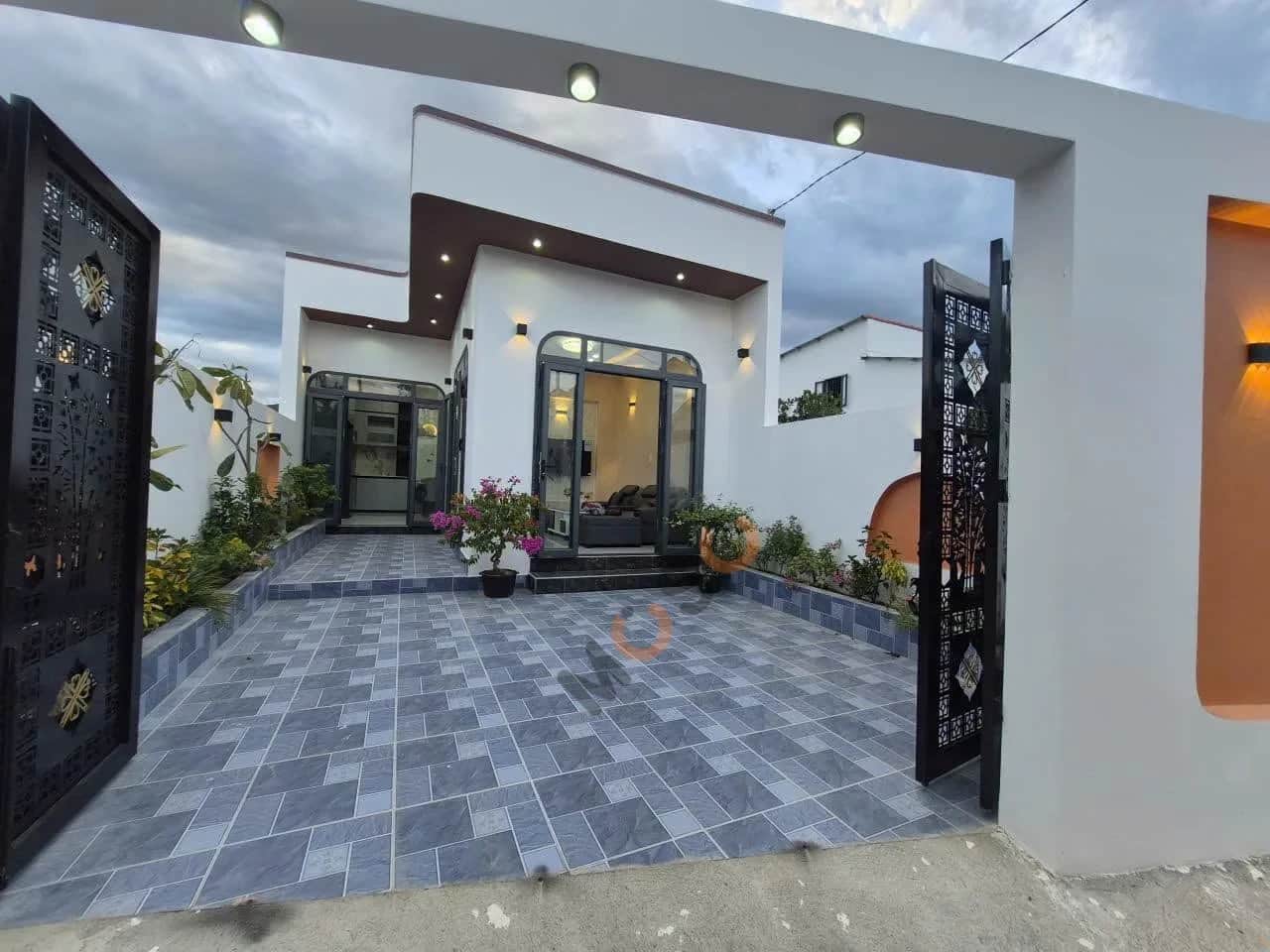 Bán nhà hẻm Thôn Tây 2 Huyện Diên Khánh, Khánh Hòa – 3 phòng ngủ, giá 1.6 tỷ