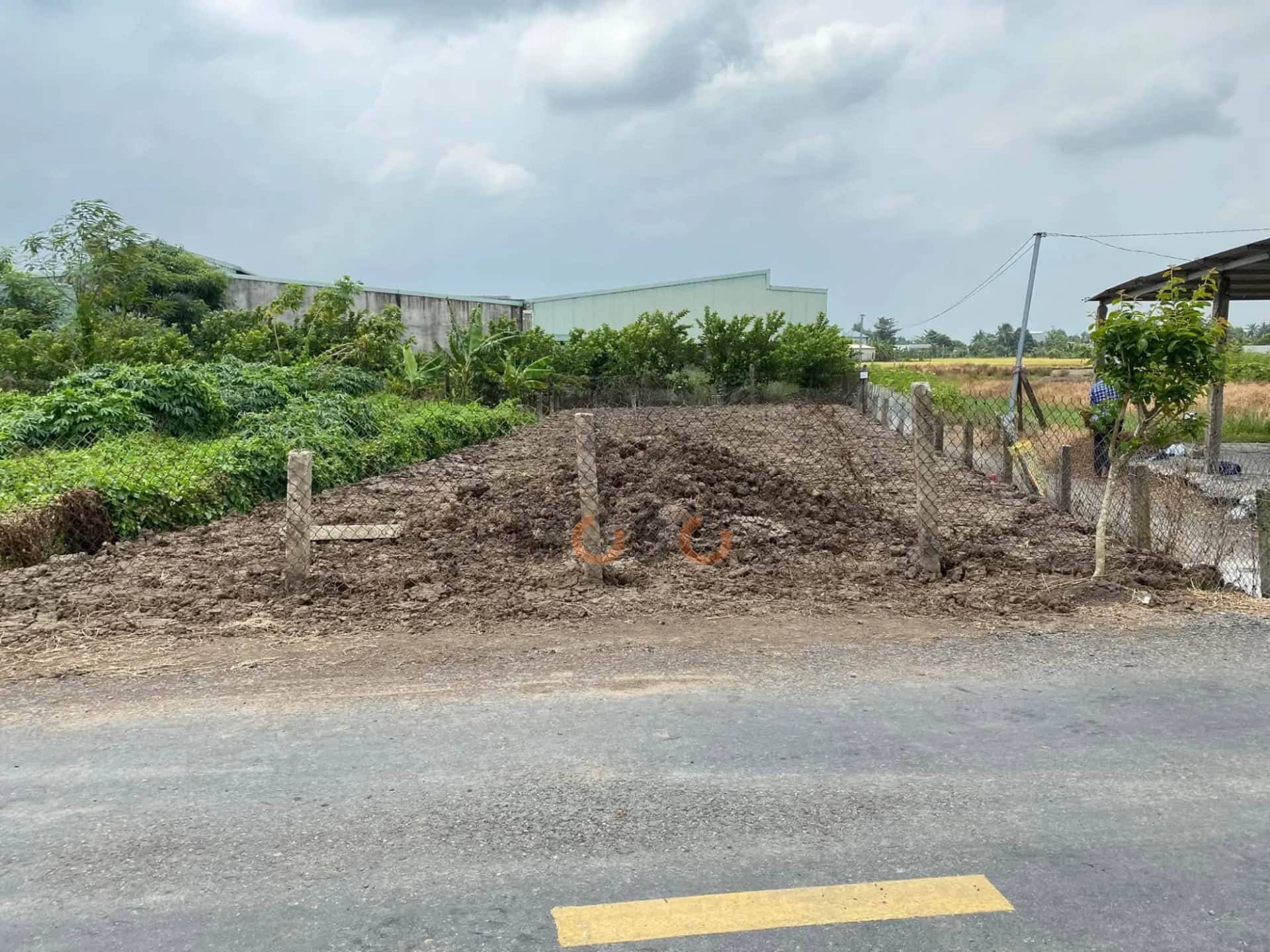 Bán đất Nguyễn Thị Lầu  Huyện Tân Trụ, Long An – giá 1.4 tỷ