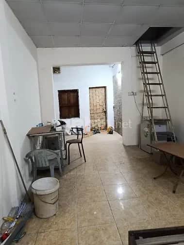 Cho thuê nhà hẻm Phó Đức Chính Ba Đình, Hà Nội – 1 phòng ngủ, giá 4.5 triệu