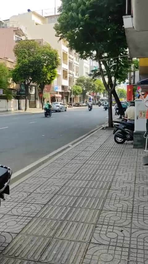 7588487273696.mp4