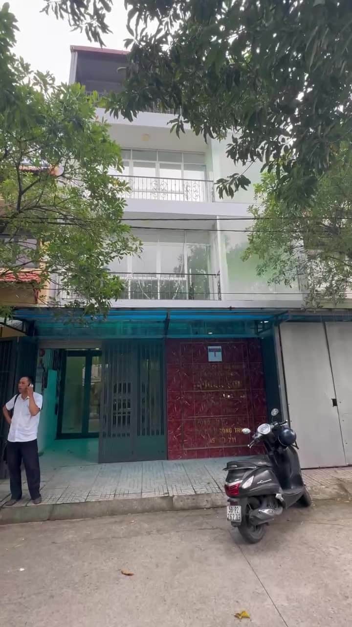 Video nhà đường số 2- 120m2.mp4