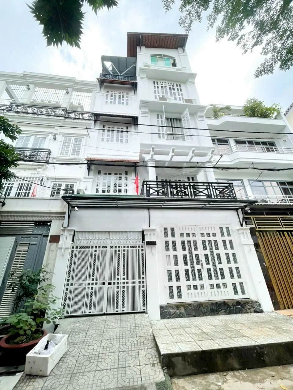 Bán nhà hẻm 32/3/24 Đường Phạm Huy Thông Quận Gò Vấp, TP.HCM – 15 phòng ngủ, giá 19.8 tỷ