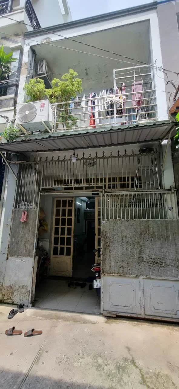 Bán nhà hẻm 460/12/9 Hương lộ 2 Quận Bình Tân, TP.HCM – 2 phòng ngủ, giá 4.5 tỷ