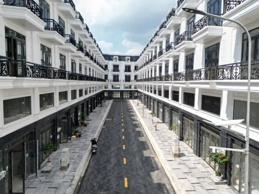 Nhà phố Tô Ngọc Vân