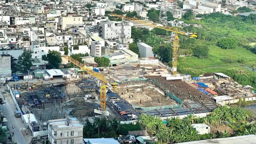 Vlasta Premier – Phú Thuận