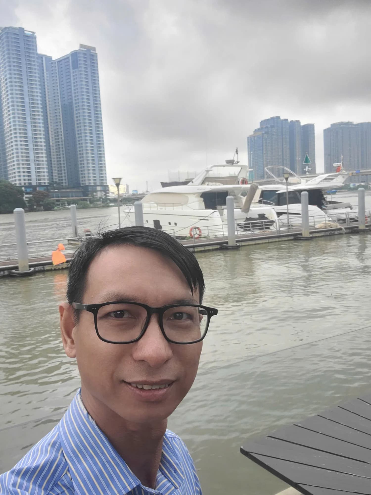 Trung Huân Trần