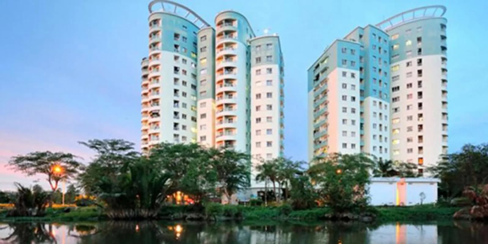 Conic Gateway — Quận 8, Thành phố Hồ Chí Minh — ảnh 1