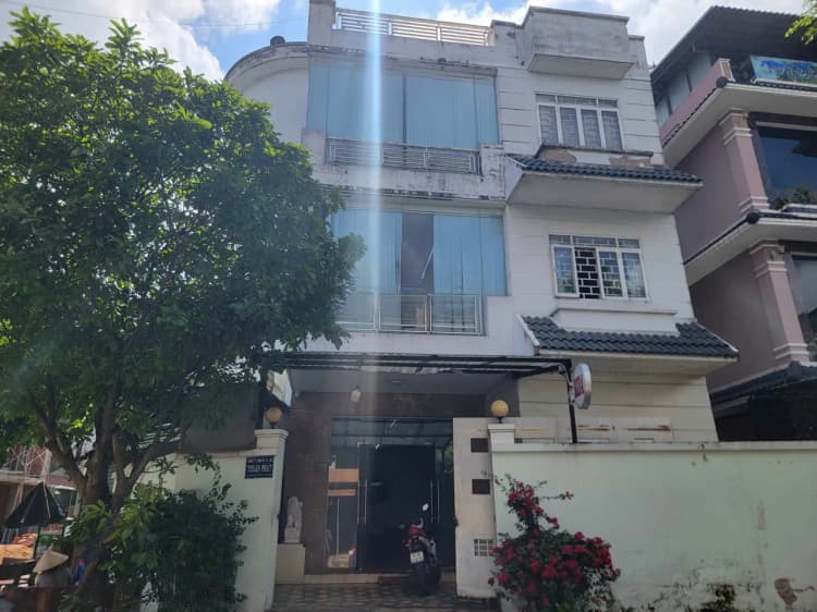 Chính chủ bán nhà phố mặt tiền nằm trên đường Số 3, phường Tân Tạo A, quận Bình Tân, TP. Hồ Chí Minh.