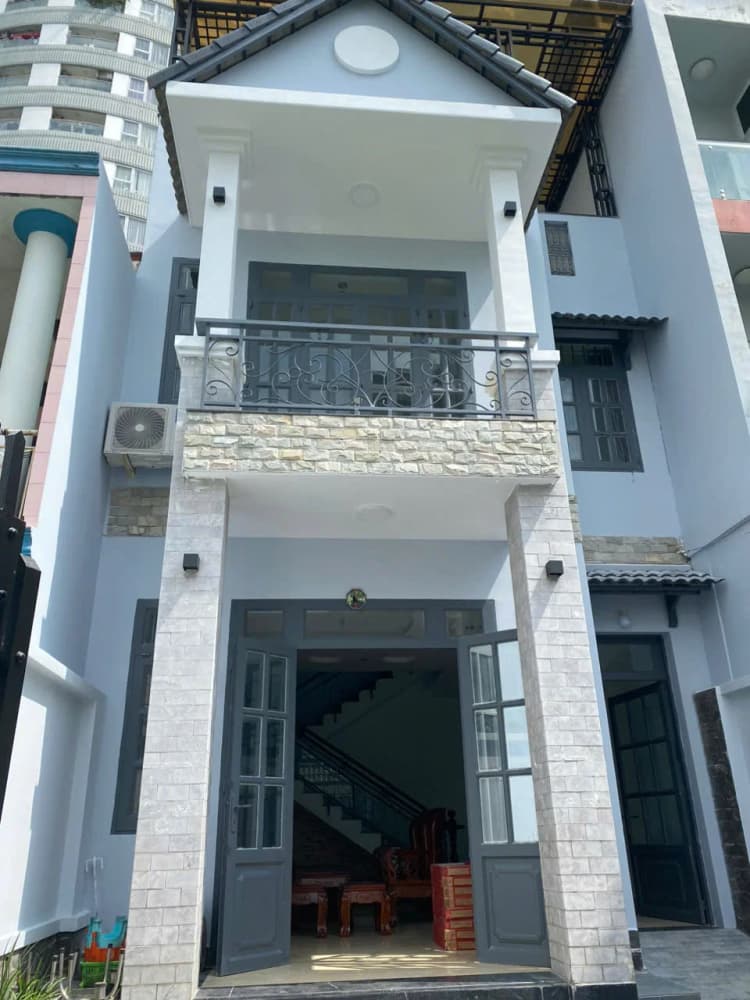 Nhà bán tại đường Huỳnh Tấn Phát, phường Phú Thuận, quận 7 – Giá 14,5 tỷ