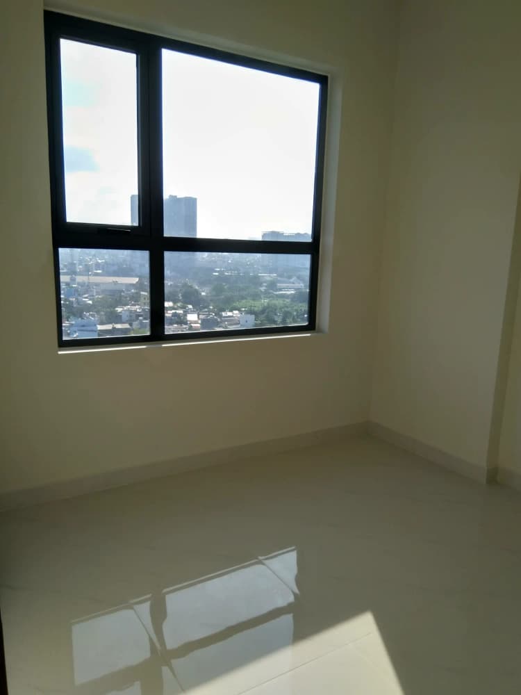 Chính chủ cần bán căn hộ diện tích 65m2, gồm 2 phòng ngủ, tọa lạc trên đường Phạm Thế Hiển, Phường 6, Quận 8.