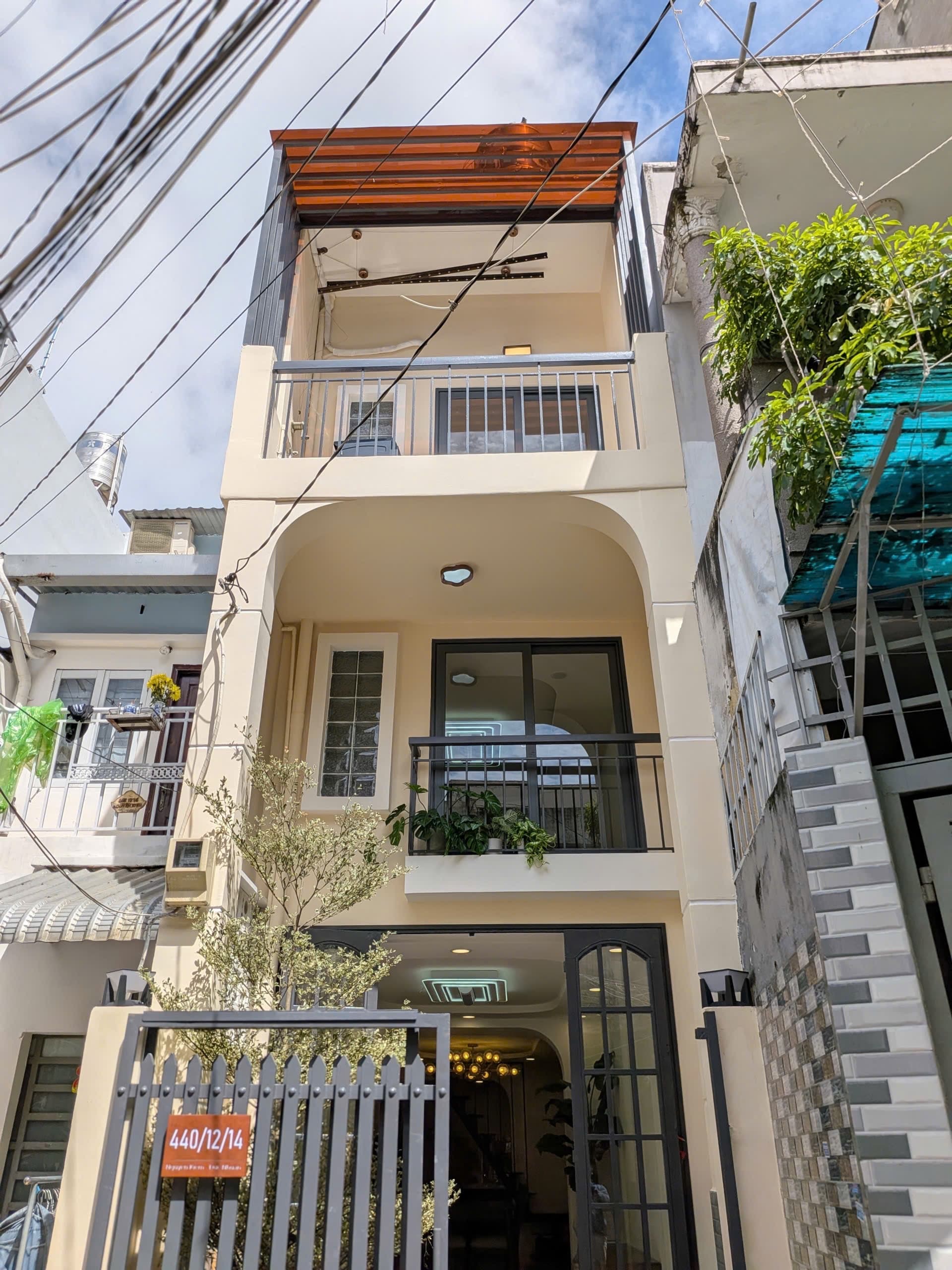 440/12/14 Nguyễn Kiệm, P.4, Q.Phú Nhuận, TP.HCM