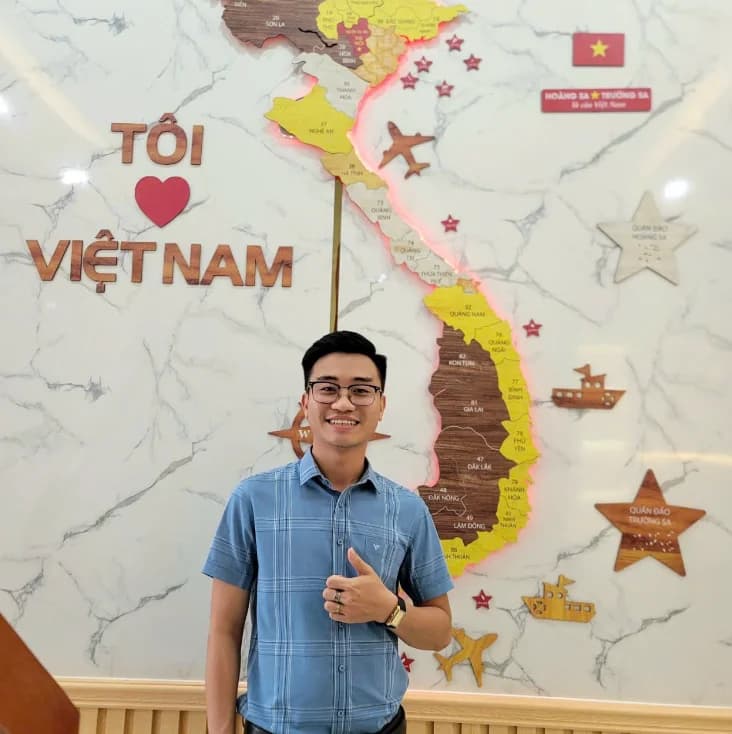 Quỳnh  Phạm