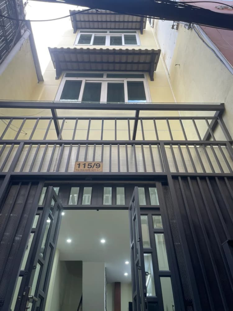 Nhà bán tại đường Trần Đình Xu, Phường Nguyễn Cư Trinh, Quận 1, diện tích 25,3m2, giá 9,5 tỷ.