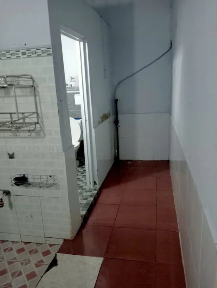 Sub image 3