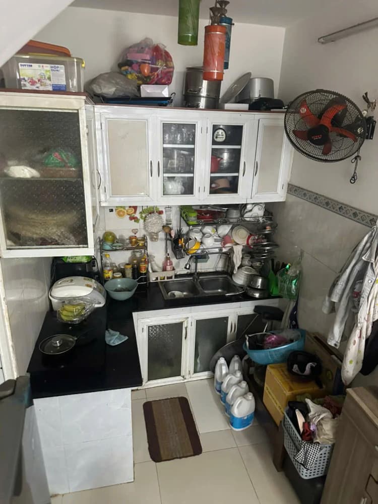 Sub image 4