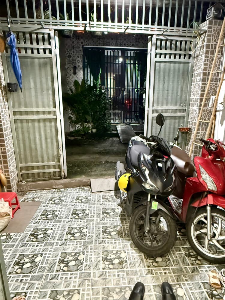 Sub image 3