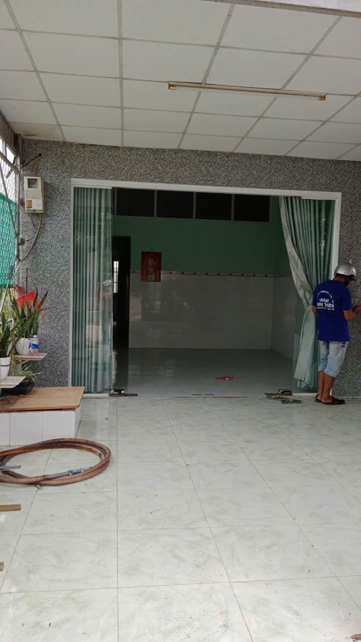 Diện tích: 88,5m2  
Nhà cấp 4, chính chủ bán  
Vị trí: Hẻm ngõ đường số 54, xã Tân Thông Hội, huyện Củ Chi