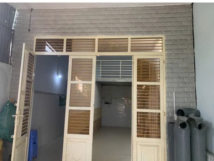 Chính chủ cần bán nhà hẻm ngõ, diện tích 160m2, gồm 10 phòng, tọa lạc trên đường Số 6, Xã Long Thới, Huyện Nhà Bè.