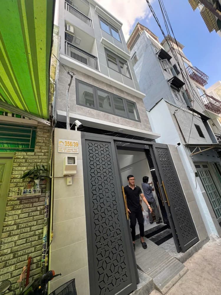 Nhà bán tại đường Nguyễn Gia Trí, Phường 25, Quận Bình Thạnh, diện tích 60m2, giá 13 tỷ.