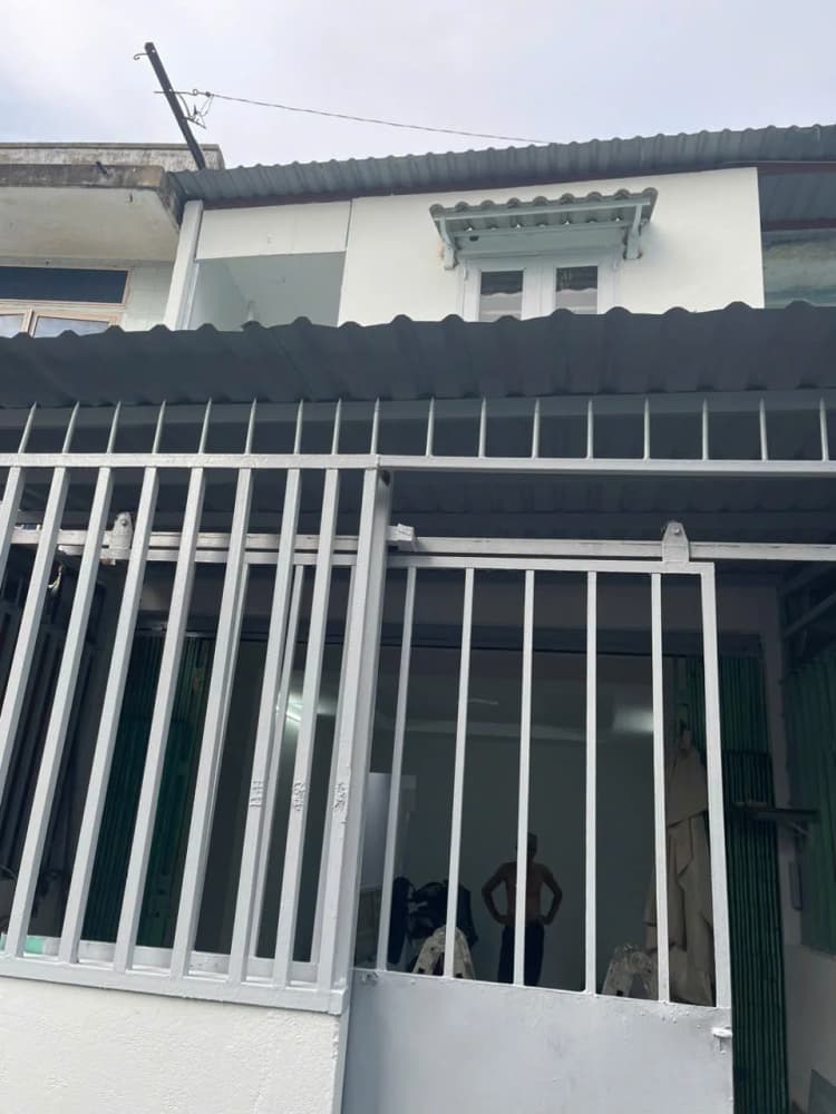 Nhà bán tại đường Hoàng Sỹ Khải, Phường 14, Quận 8, diện tích 74m2, giá 4,95 tỷ.