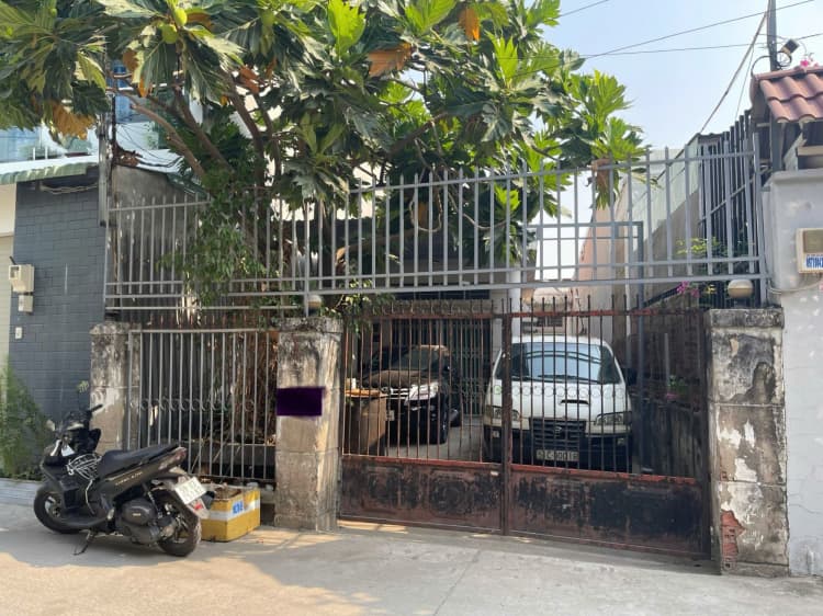 Chính chủ cần bán nhà cấp 4, diện tích 160m2, nằm trong hẻm đường số 10, Phường Tam Bình, Quận Thủ Đức.