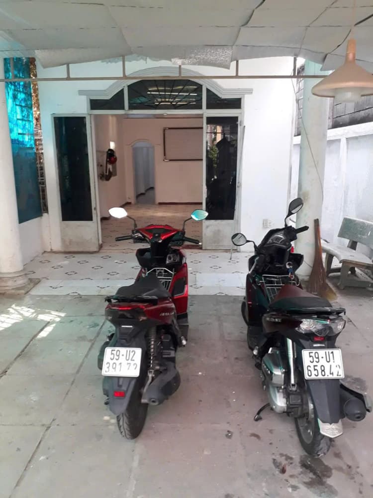 Nhà bán tại đường Nguyễn Duy Trinh, Phường Bình Trưng Đông (trước đây là Quận 2), diện tích 128,7m2, giá bán 10,3 tỷ.