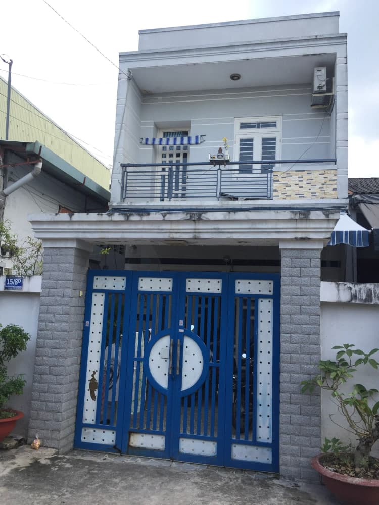 Chủ nhà cần bán căn nhà hẻm ngõ, diện tích 113m2, gồm 4 phòng, tọa lạc trên đường Nguyễn Ảnh Thủ, xã Bà Điểm, huyện Hóc Môn.