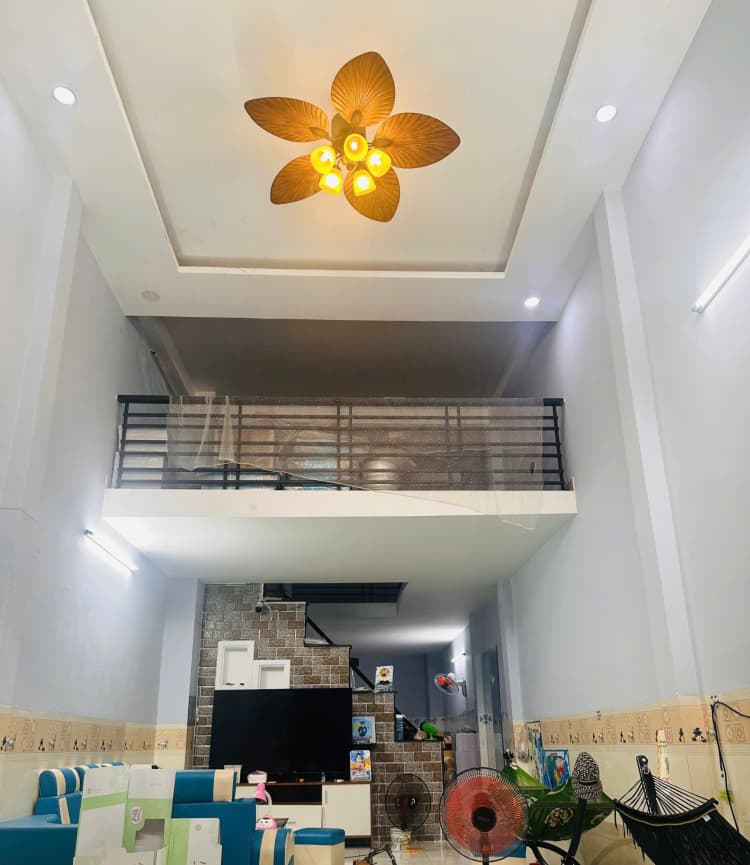 Nhà bán tại đường Số 4, phường Linh Xuân (trước đây thuộc quận Thủ Đức), thành phố Thủ Đức, diện tích 68m2, giá bán 6,6 tỷ.