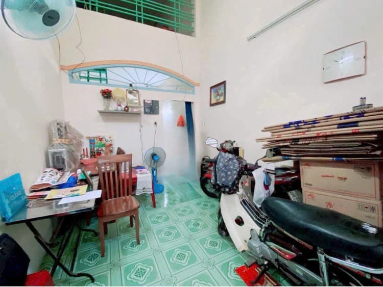 Nhà cần bán tại hẻm 62/7/45 đường Nguyễn Đình Chính, Phường 15. Diện tích 38m2, giá bán 5,5 tỷ.