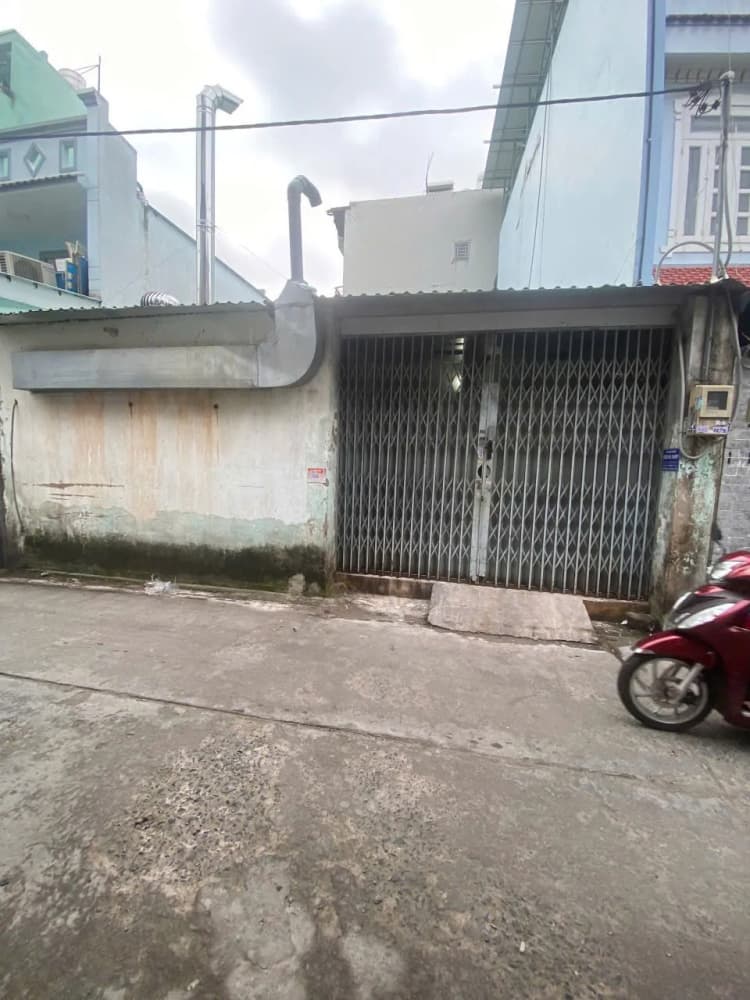 Nhà cấp 4 cần bán tại đường Lô Tư, Phường Bình Hưng Hòa, Quận Bình Tân, giá 8,9 tỷ.