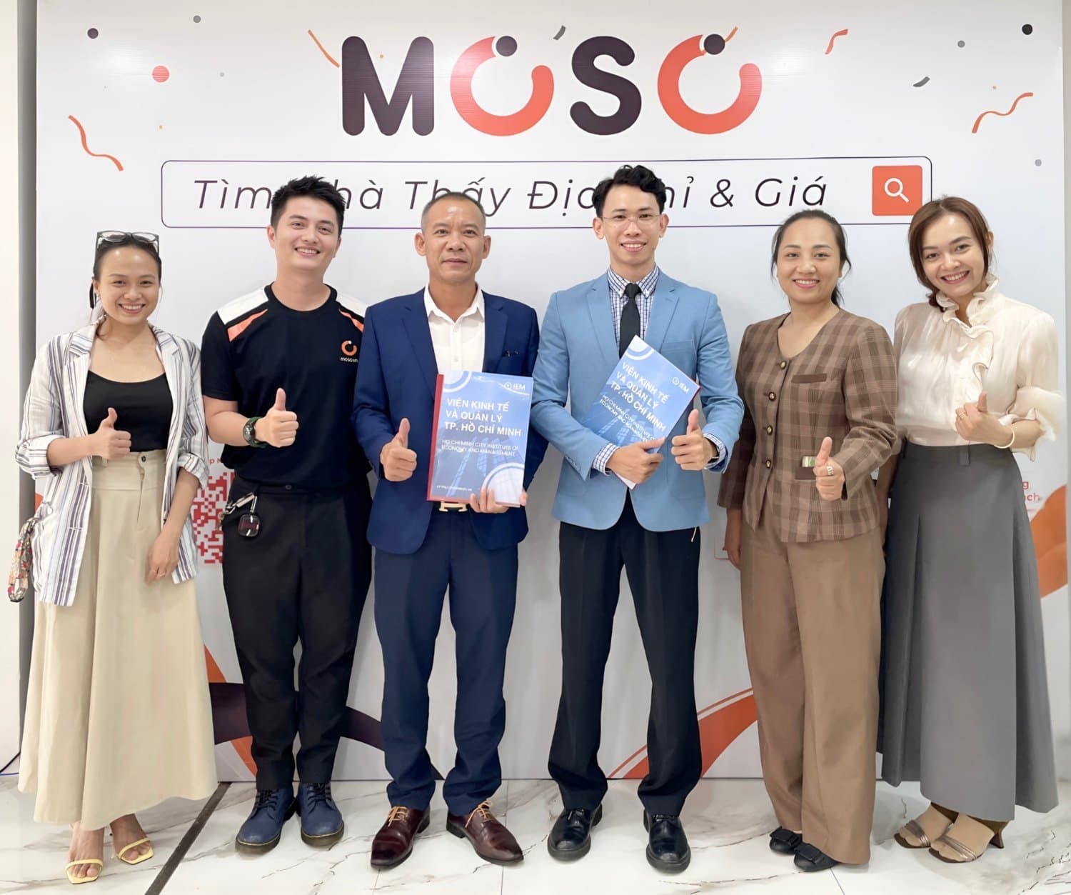 Đội ngũ MOSO cùng đại diện Viện IEM TP.HCM Đội ngũ MOSO cùng đại diện Viện IEM TP.HCM