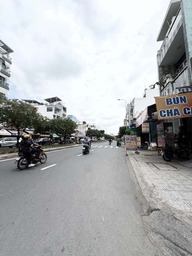 Bán nhà mặt tiền lê thúc hoạch Quận Tân Phú, TP.HCM – 2 phòng ngủ, giá 5 tỷ Bán nhà mặt tiền lê thúc hoạch Quận Tân Phú, TP.HCM – 2 phòng ngủ, giá 5 tỷ