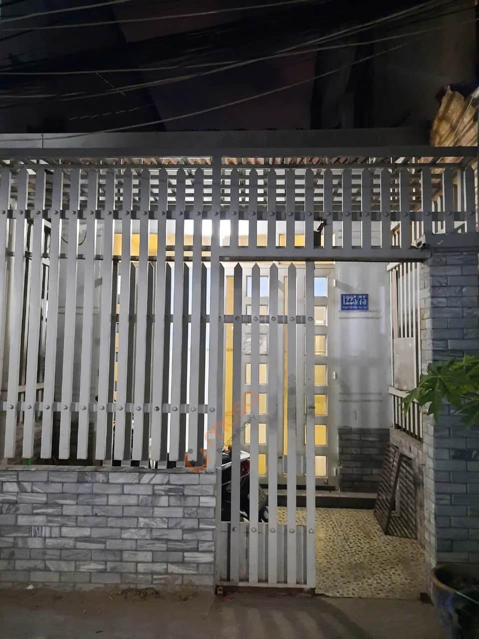 Bán nhà hẻm 1225/75 Phạm Thế Hiển Quận 8, TP.HCM – 2 phòng ngủ, giá 6 tỷ Bán nhà hẻm 1225/75 Phạm Thế Hiển Quận 8, TP.HCM – 2 phòng ngủ, giá 6 tỷ