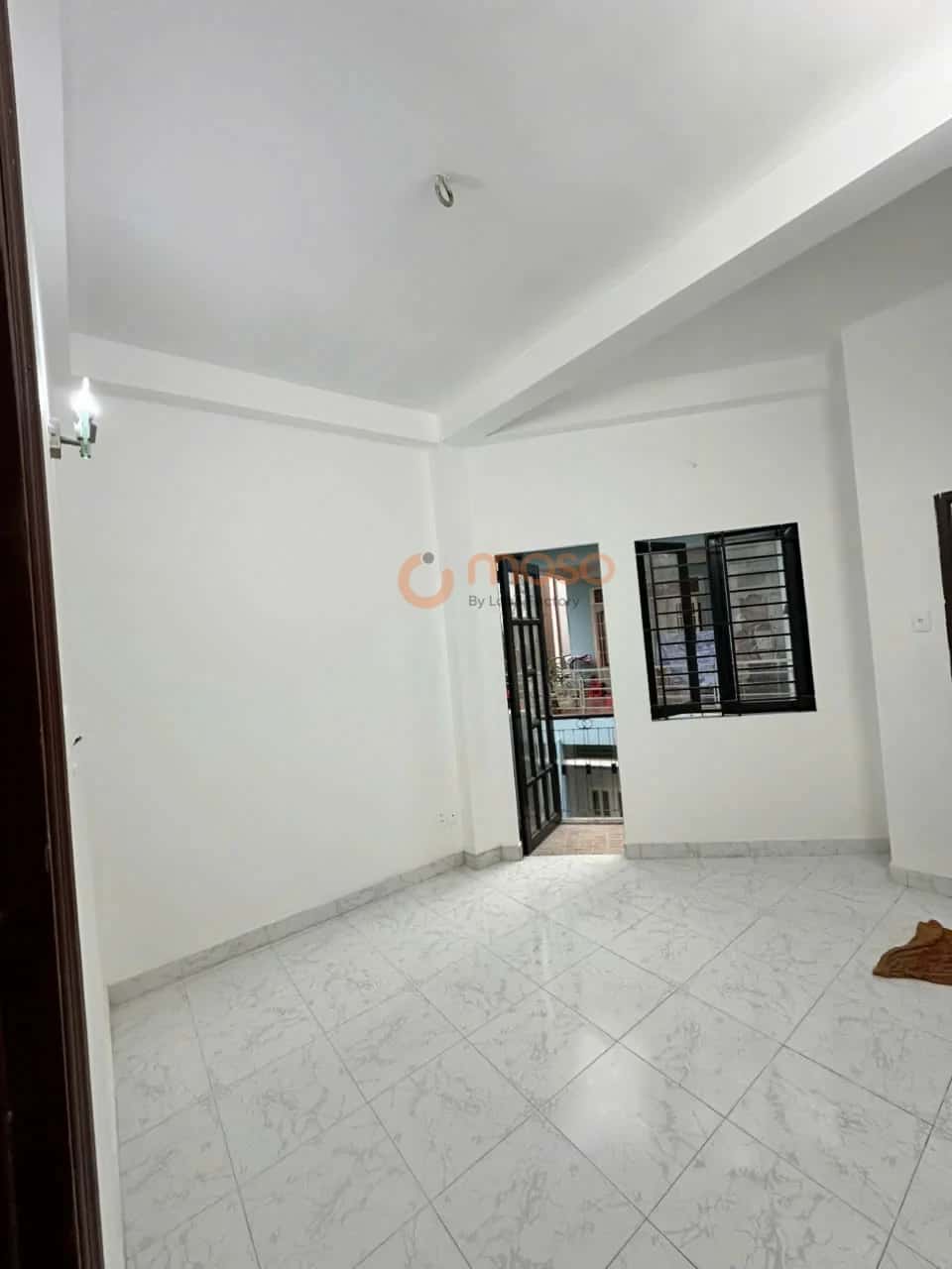 Bán nhà mặt tiền Đường Huỳnh Văn Bánh Quận Phú Nhuận, TP.HCM – 3 phòng ngủ, giá 14.5 tỷ — Hình 3 Bán nhà mặt tiền Đường Huỳnh Văn Bánh Quận Phú Nhuận, TP.HCM – 3 phòng ngủ, giá 14.5 tỷ — Hình 3