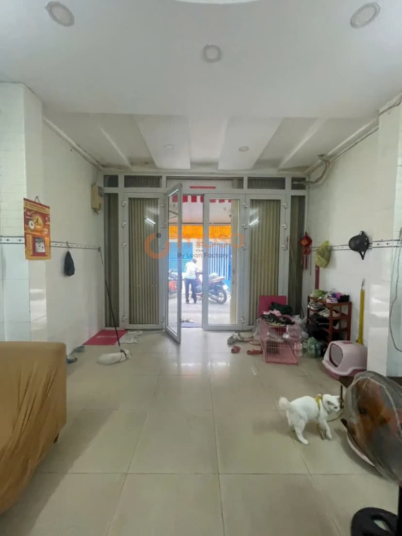 Main image Main image